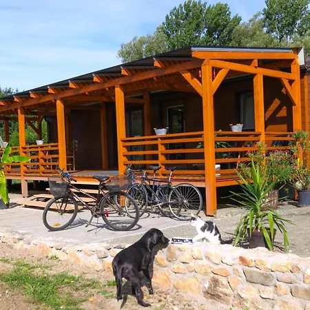 Naposoldal Vendeghaz アパート *